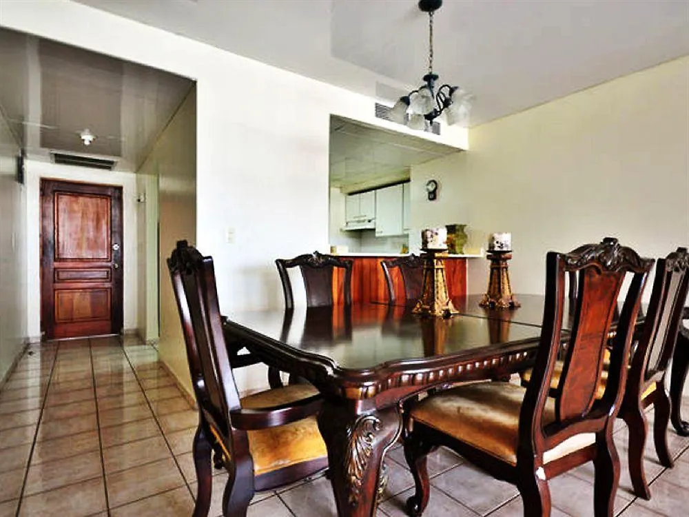 Condos In Naco Saint-Domingue 0*,